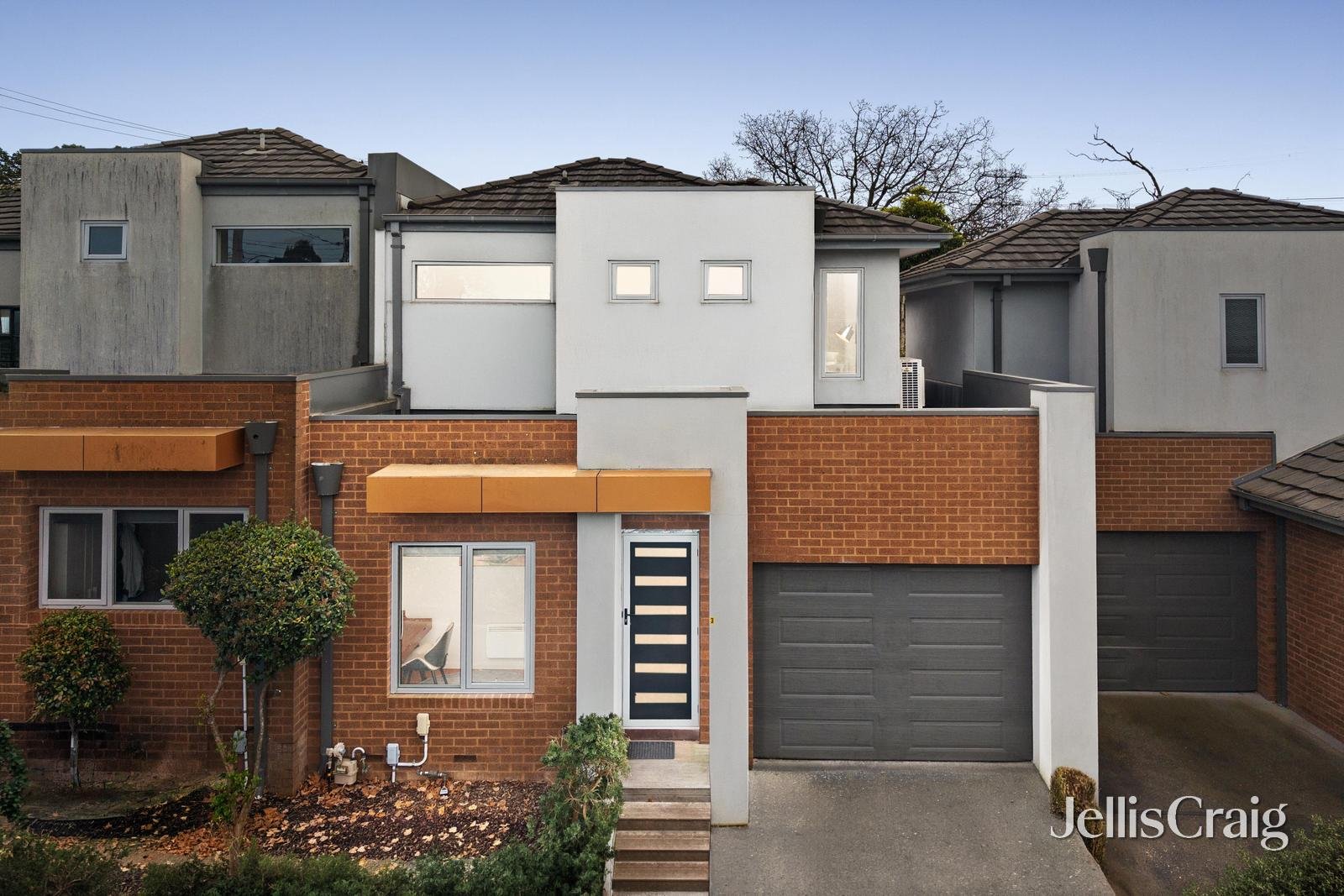 3/57 Heatherdale Road, Ringwood image 1
