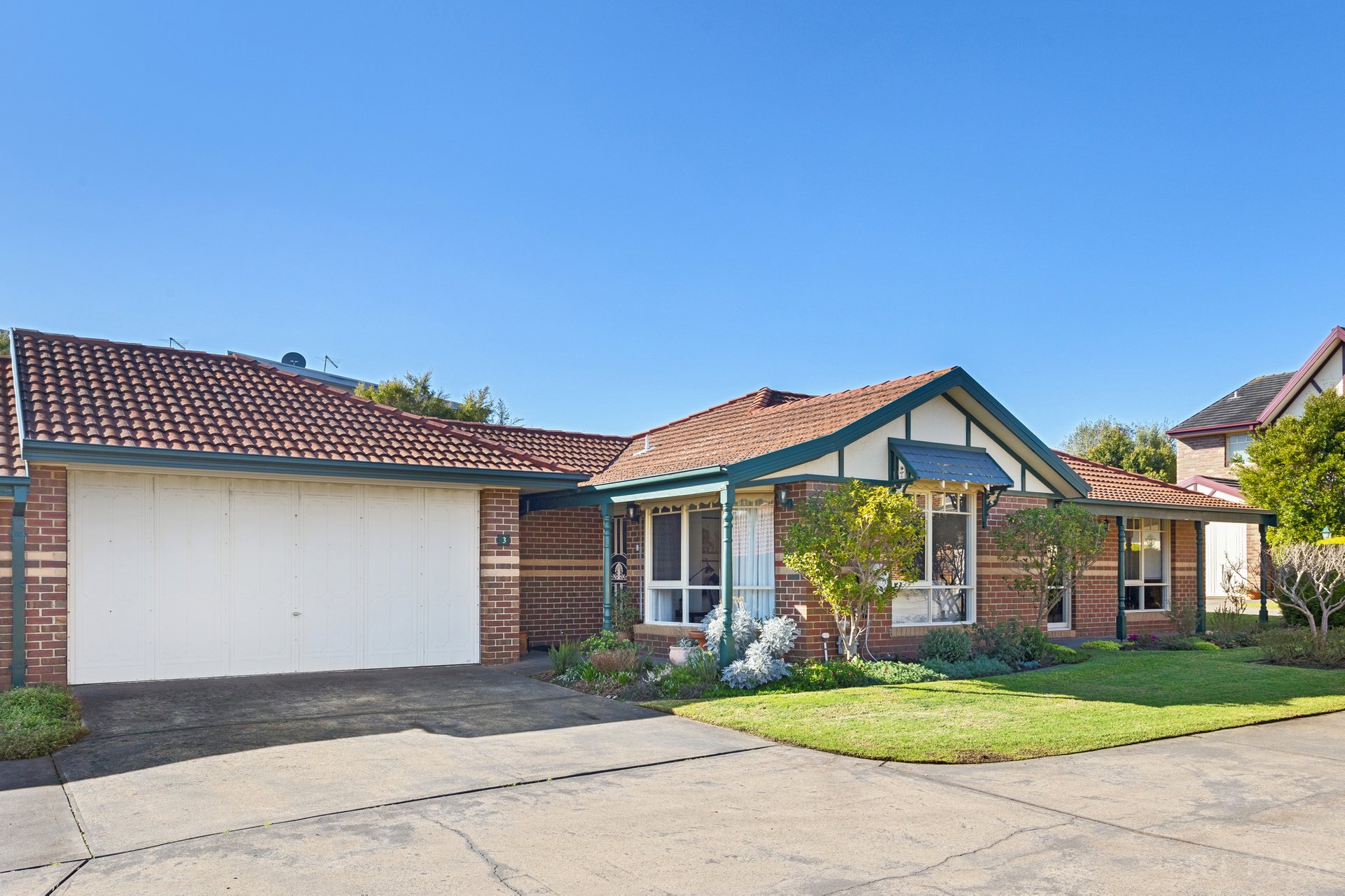 Property Gallery Thumbnail 3