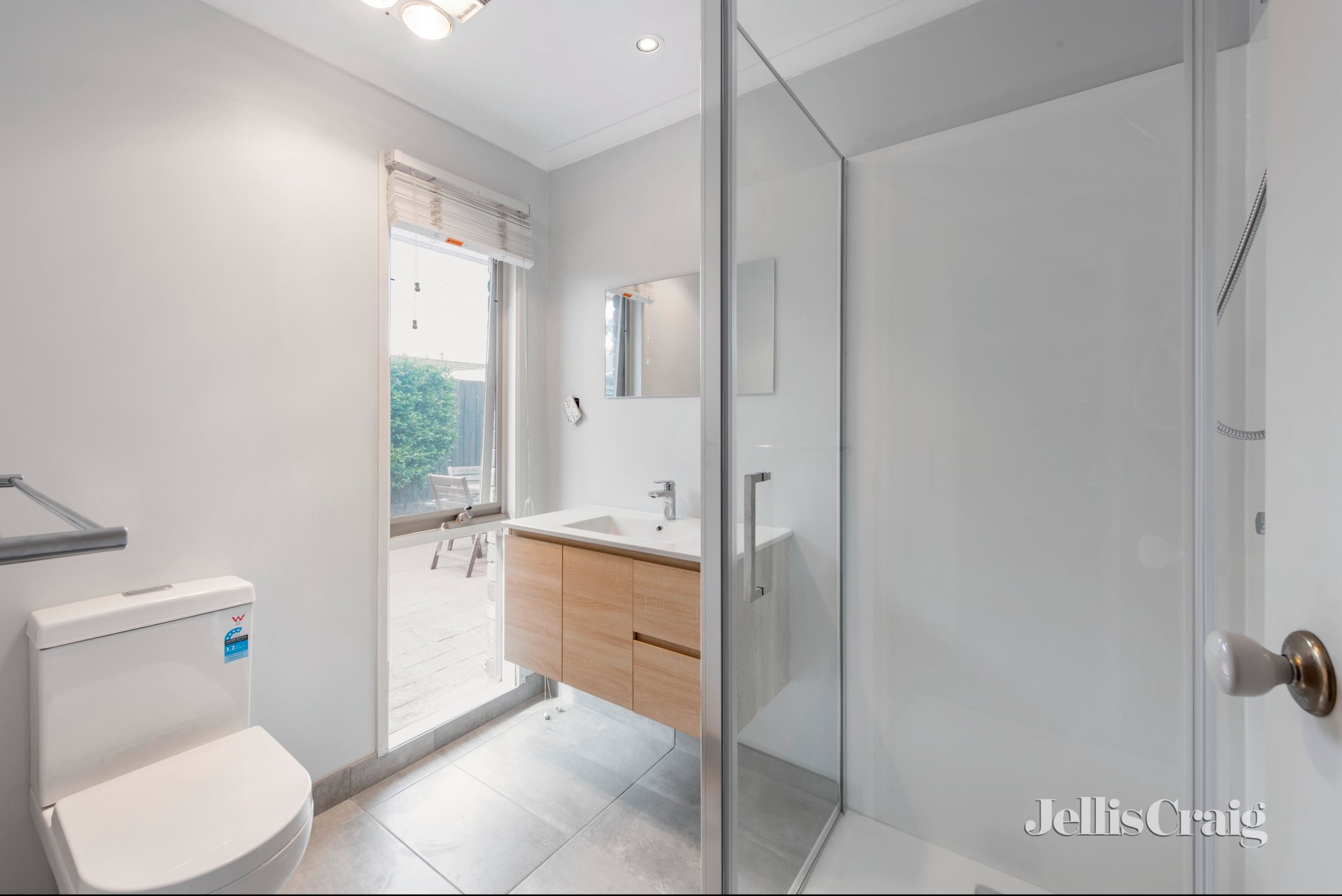 358 Findon Road, Epping image 6