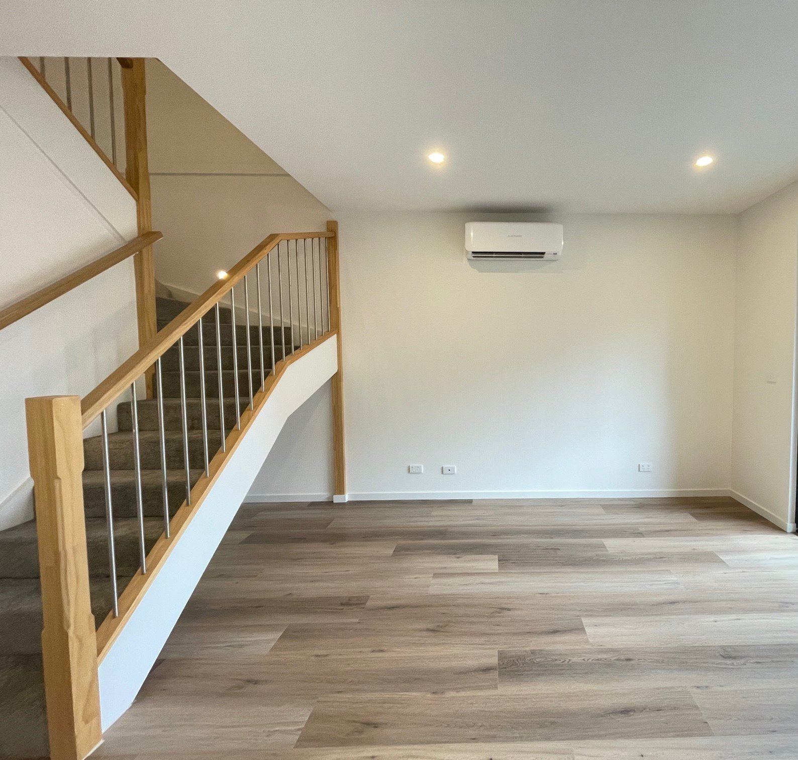 3/585 Whitehorse Road, Mitcham image 5