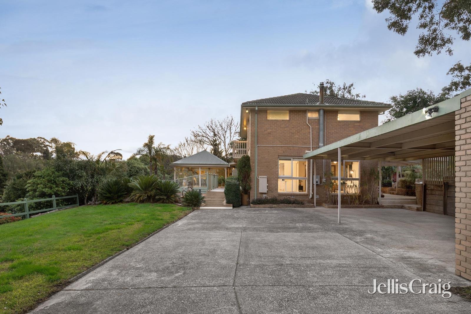 359-367 Ironbark Road, Yarrambat image 4