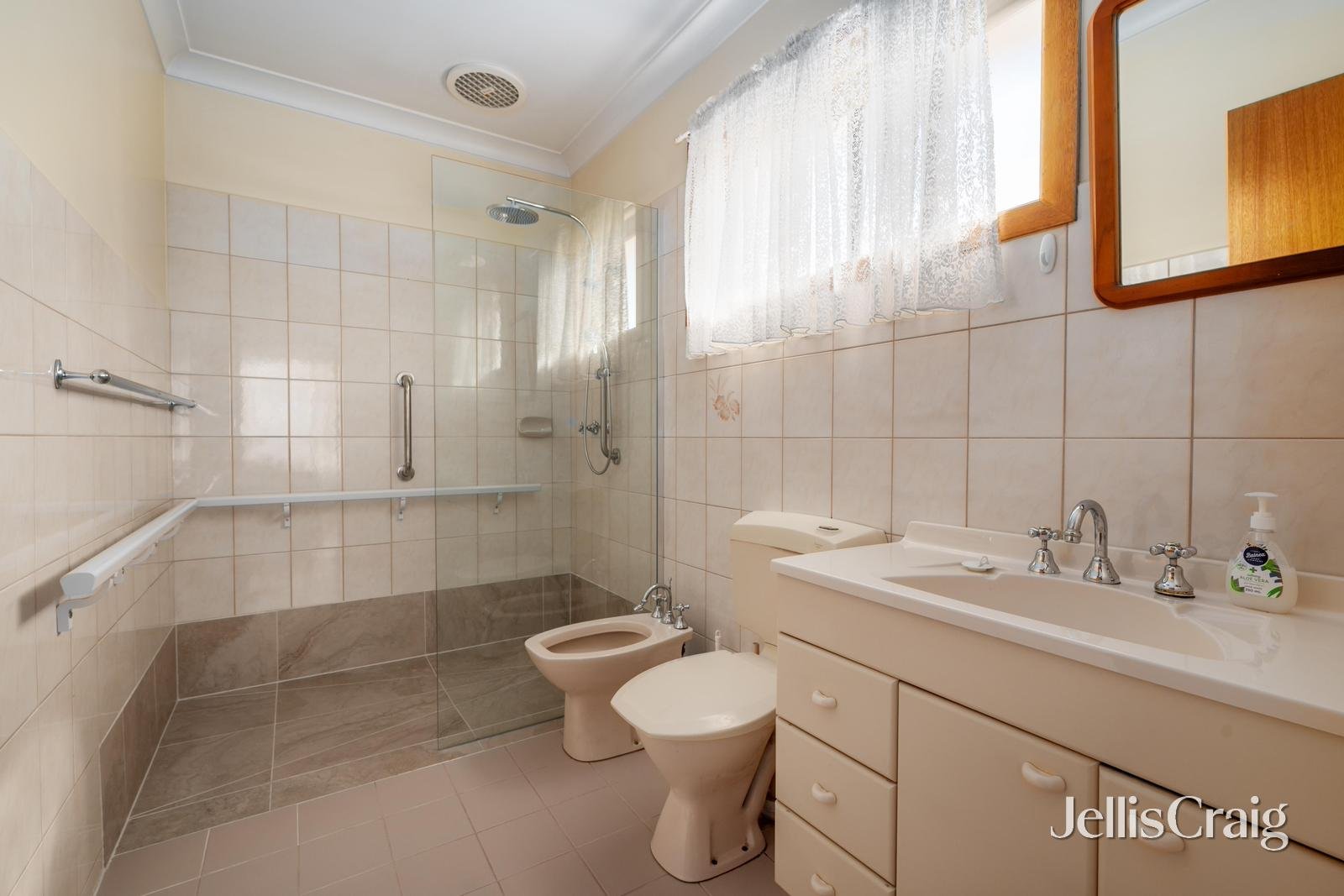 359 Burwood Highway, Burwood image 8