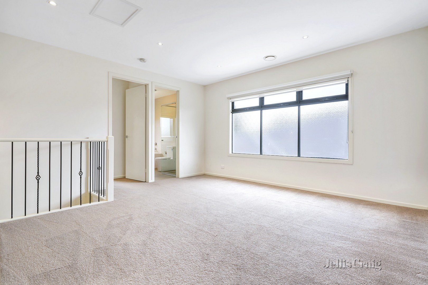 35A Argus Street, Cheltenham image 5