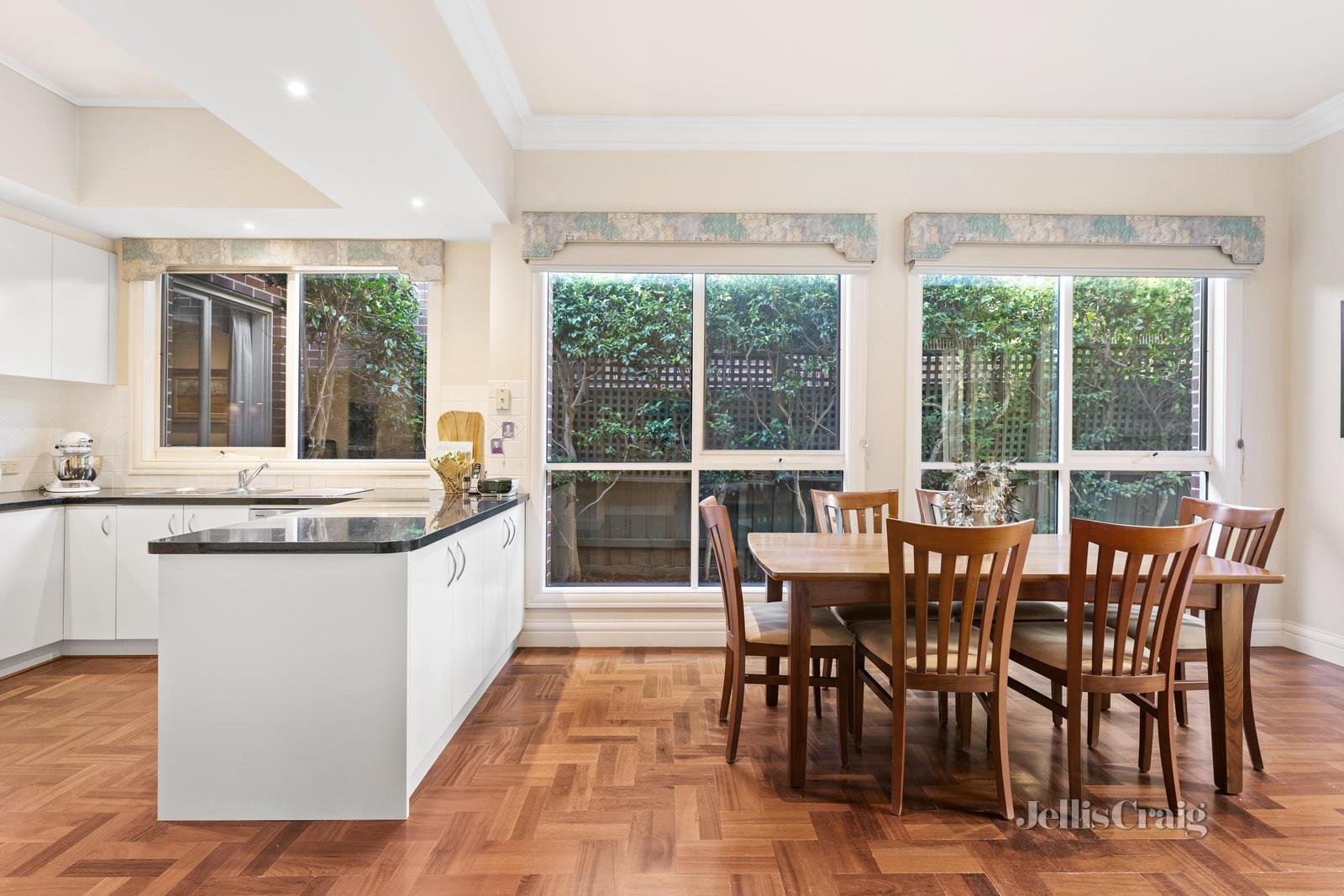 35A Wharton Street, Surrey Hills image 5