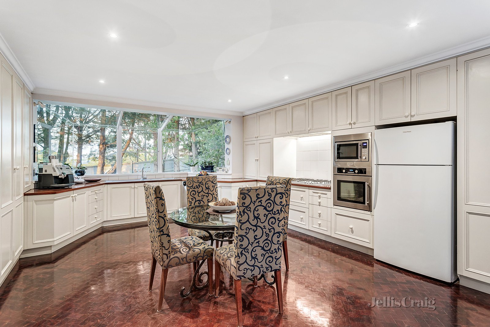 36-38 Serpells Road, Templestowe image 4