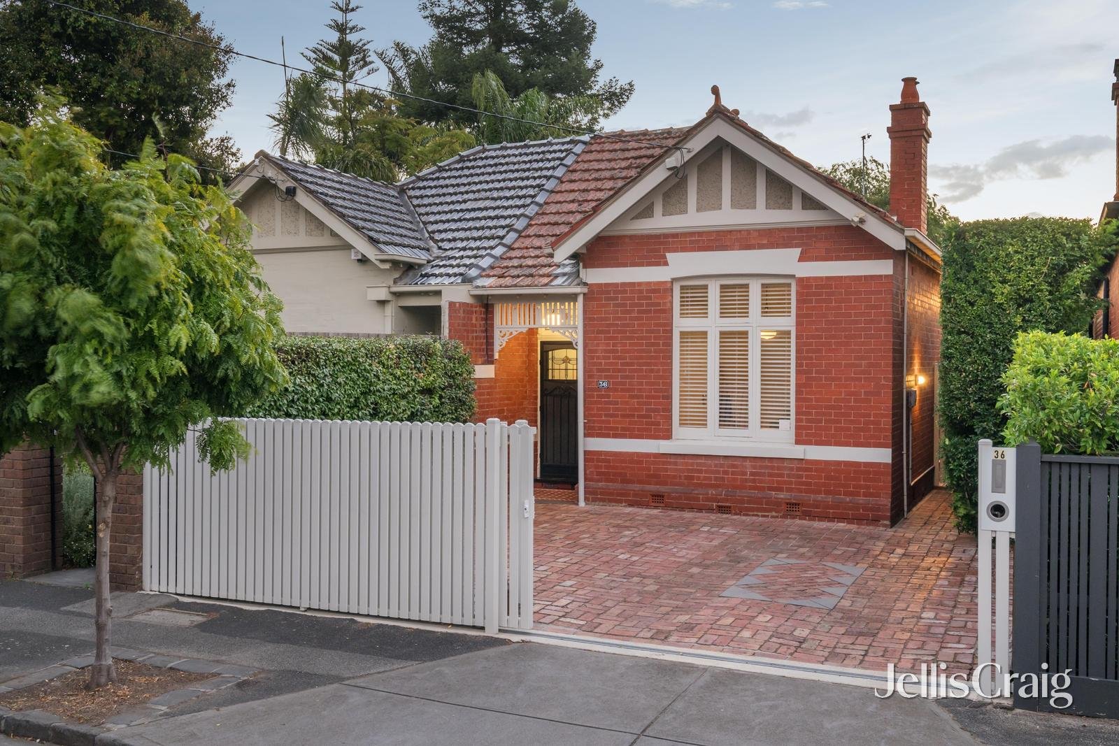 36 Airlie Avenue, Prahran image 1