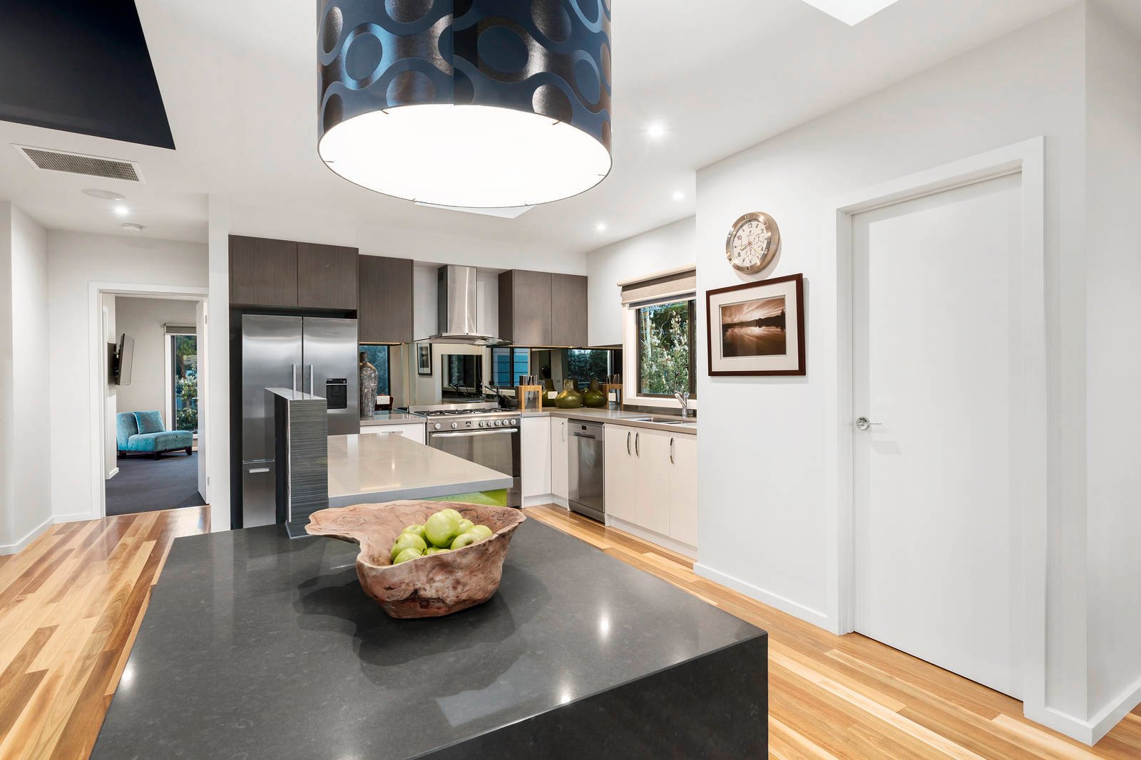 Property Gallery Thumbnail 3