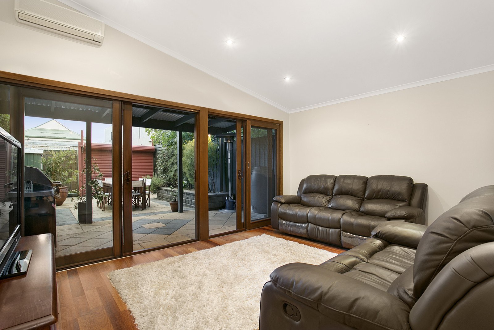 36 Bank Street, Ascot Vale image 2