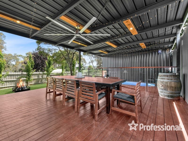 36 Barker Drive, Mooroolbark image 14