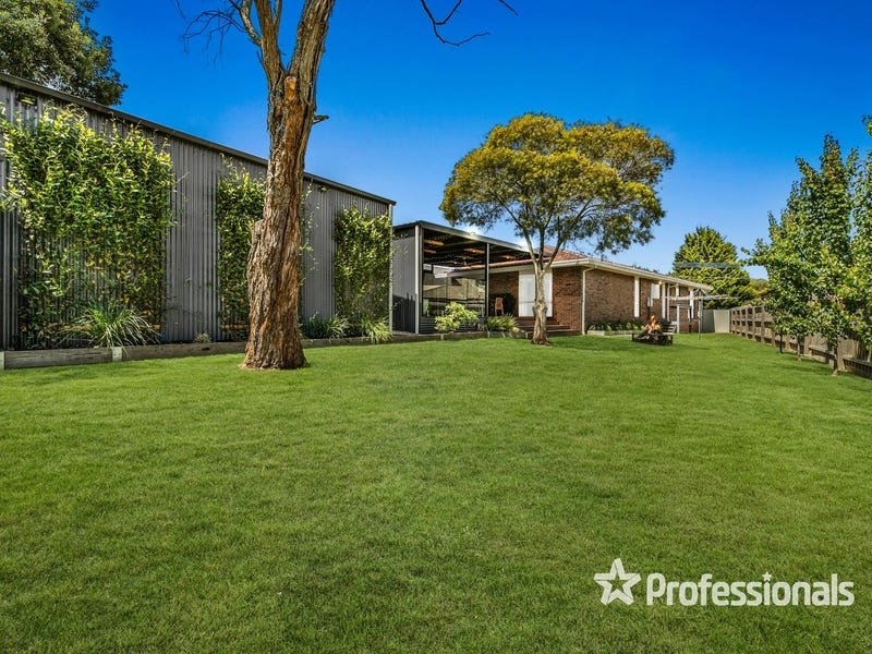 36 Barker Drive, Mooroolbark image 28