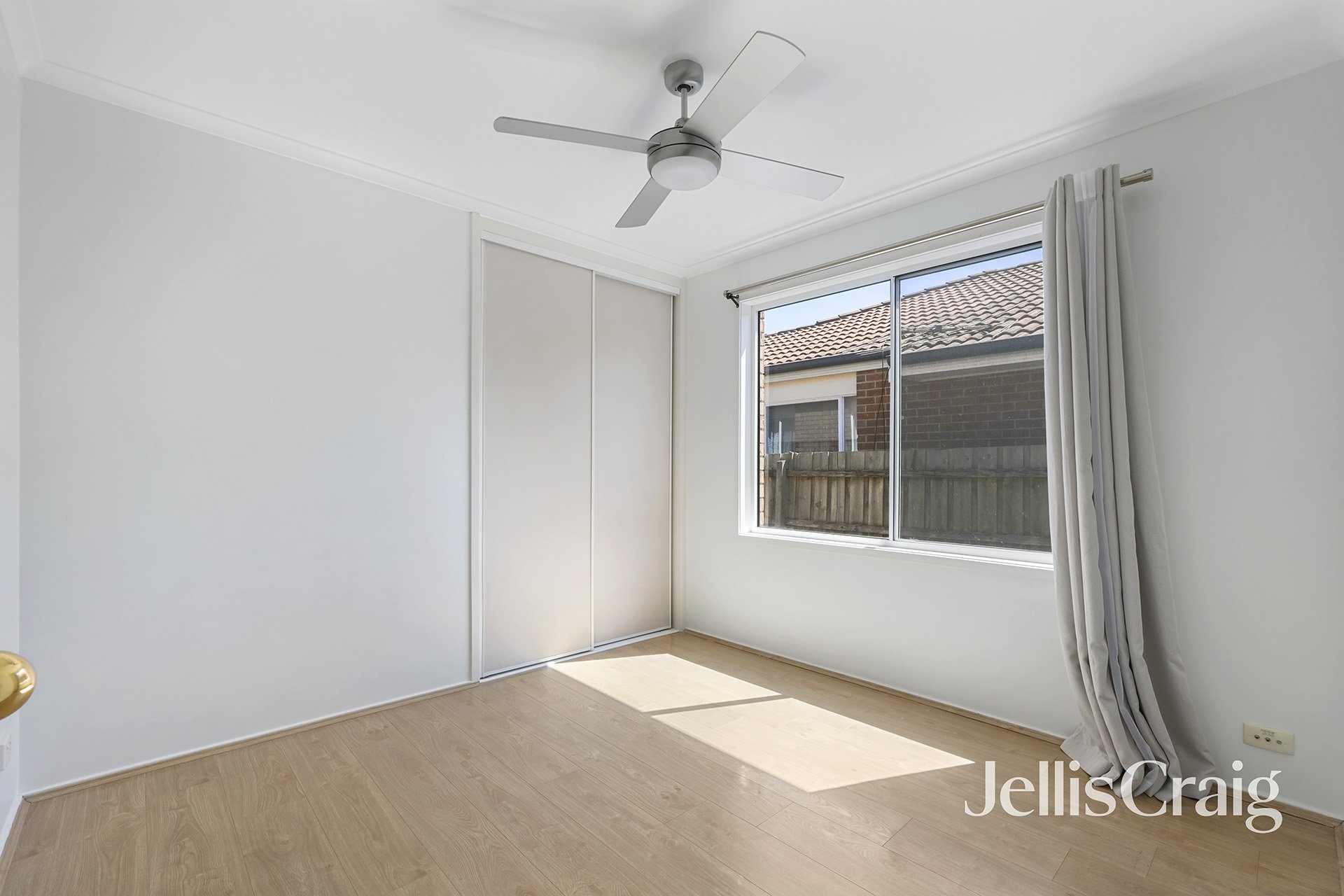 36 Bellarine Drive, Cranbourne image 7