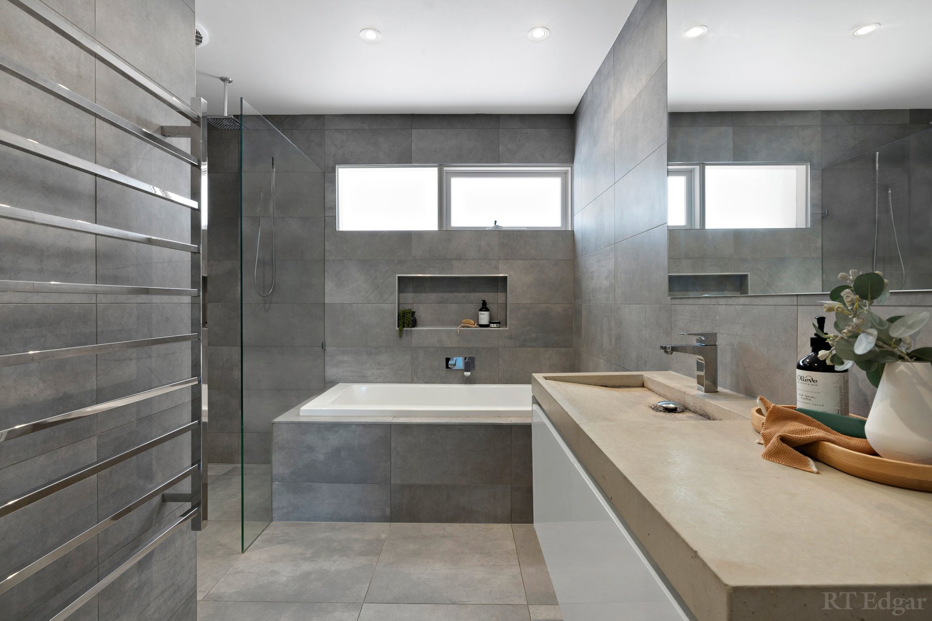 Property Gallery Thumbnail 7