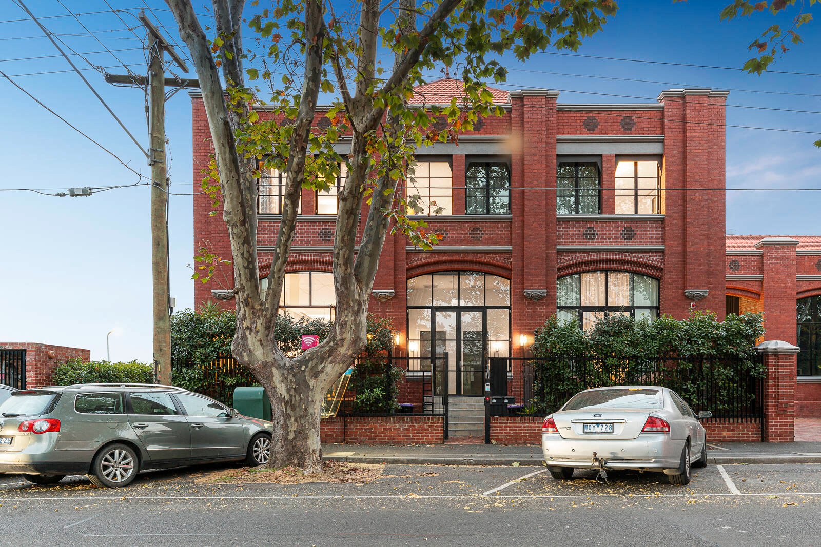 Property Gallery - Main Image