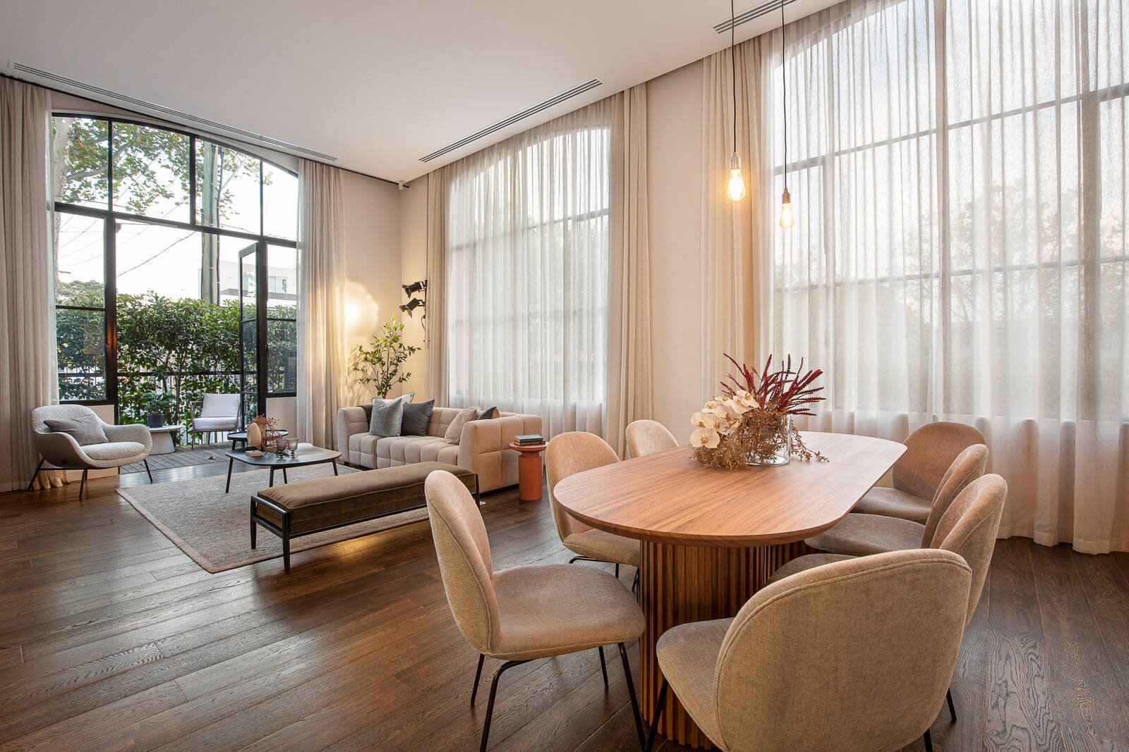 Property Gallery Thumbnail 3