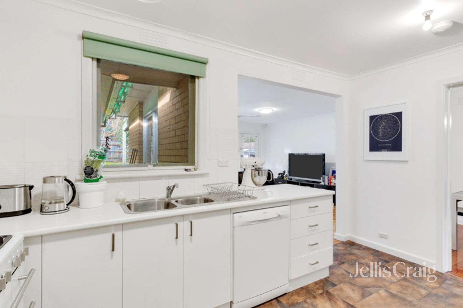 36 Bible Street, Eltham image 2