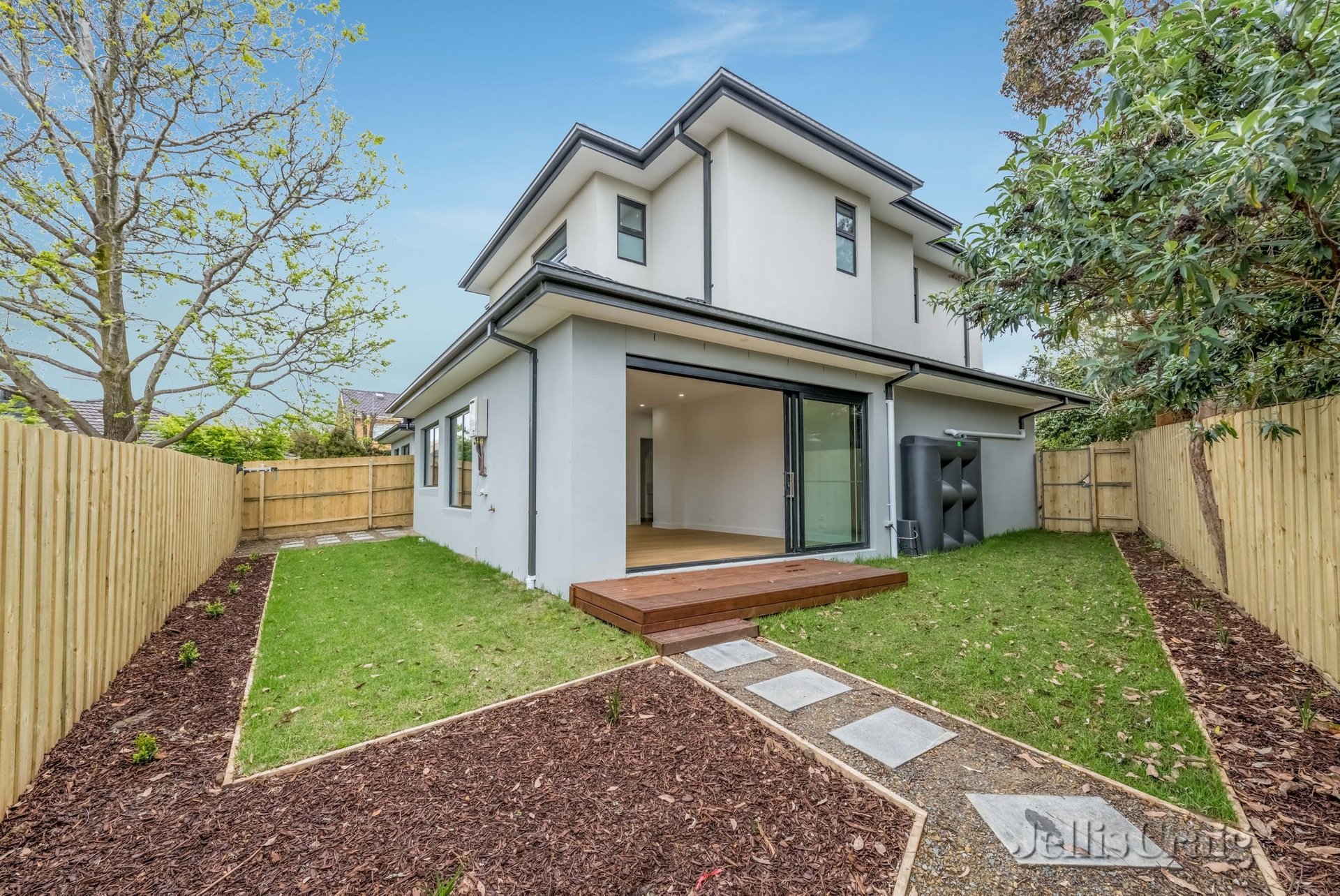 3/6 Bishop Court, Mount Waverley image 5