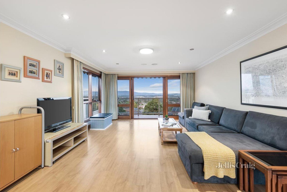 36 Brazilia Drive, Glen&nbsp;Waverley image 8