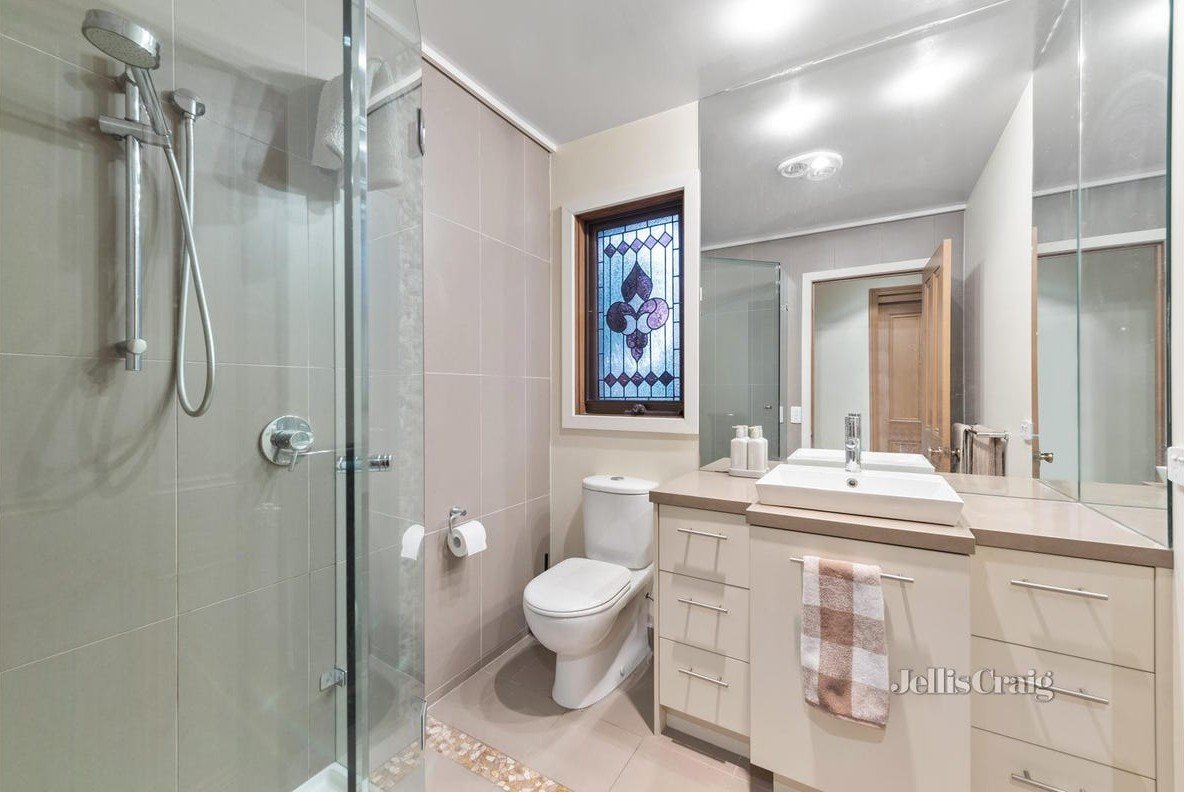 36 Brazilia Drive, Glen&nbsp;Waverley image 12