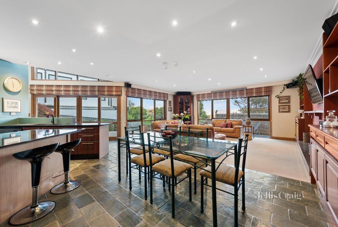 36 Brazilia Drive, Glen&nbsp;Waverley image 3