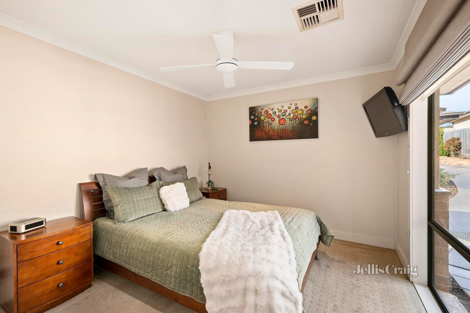 3/6 Bridges Avenue, Mooroolbark image 6