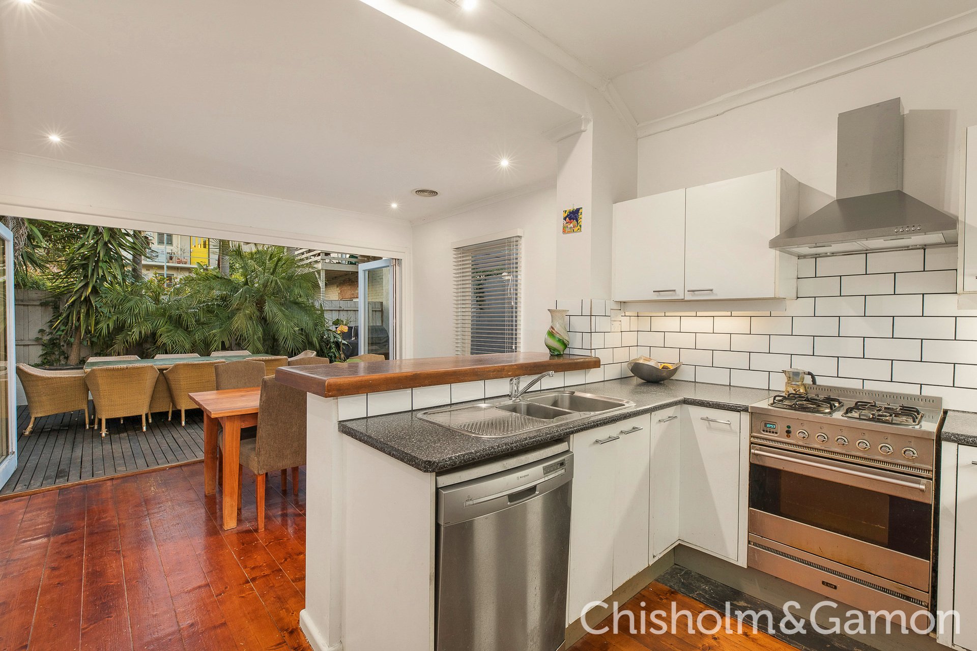 36 Broadway, Elwood image 4