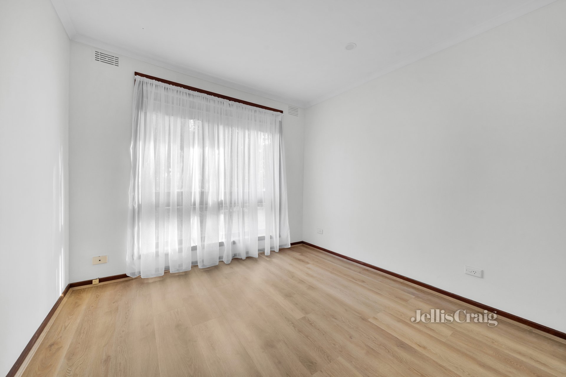 3/6 Burton Avenue, Clayton image 6