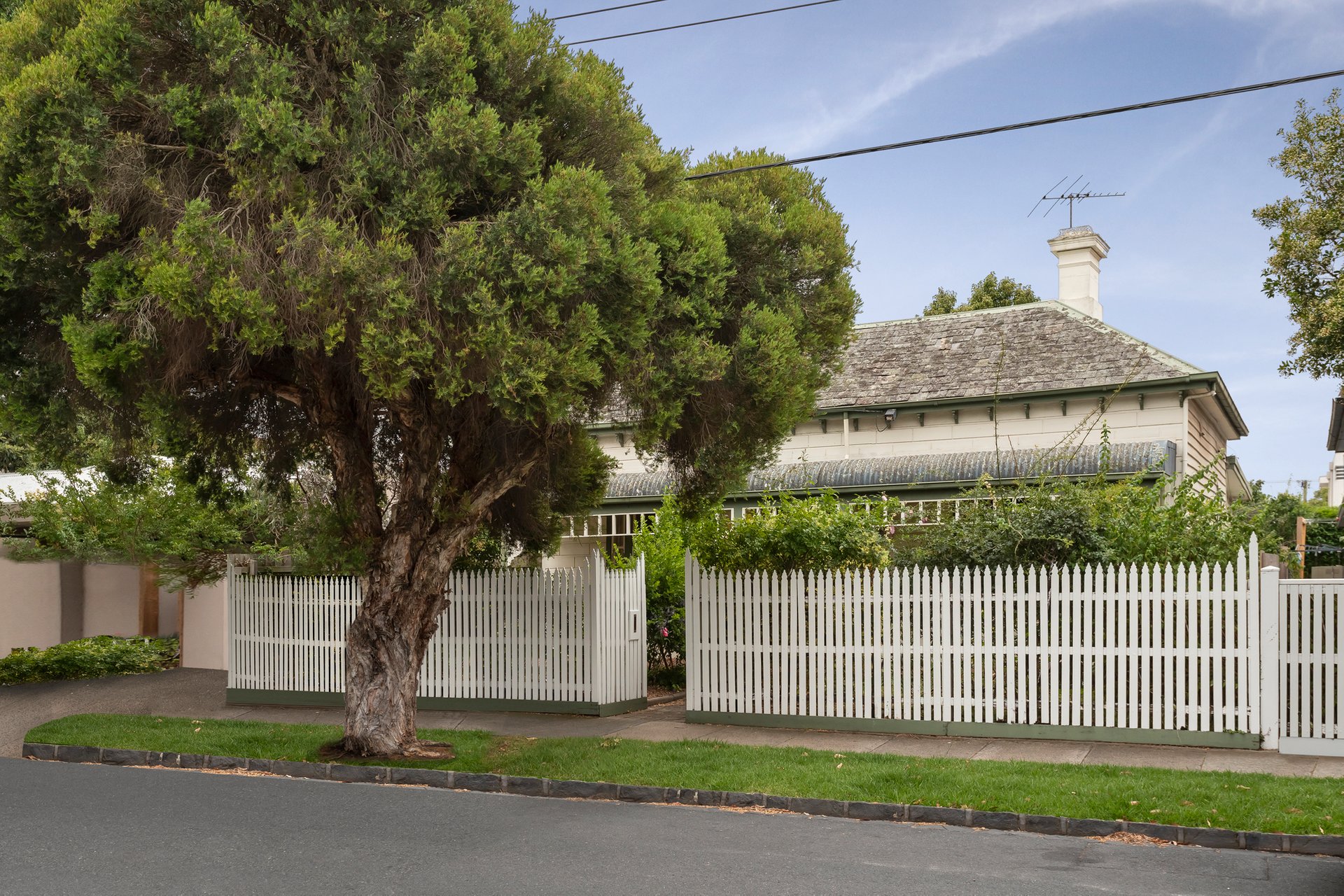 Property Gallery - Main Image