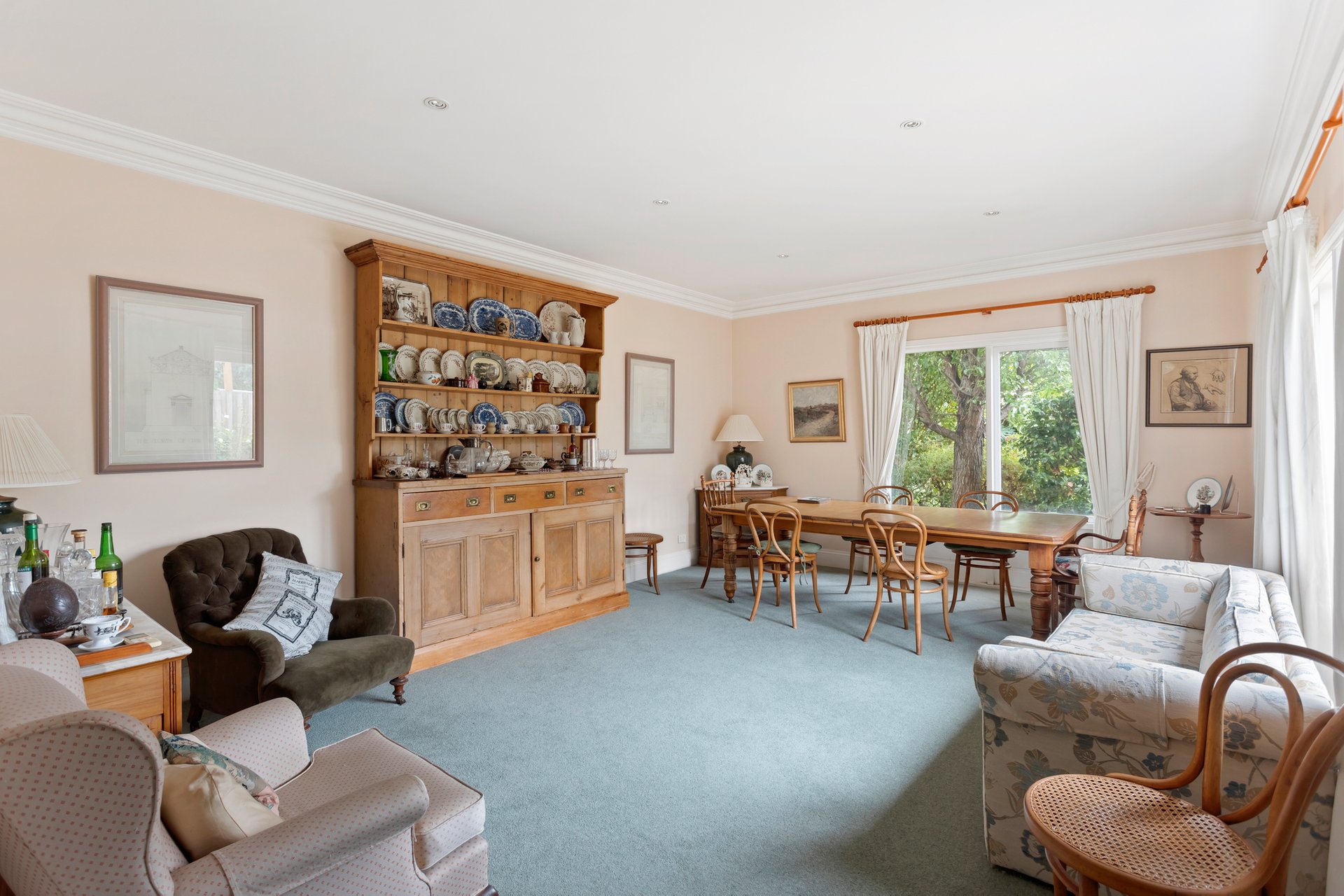 Property Gallery Thumbnail 3