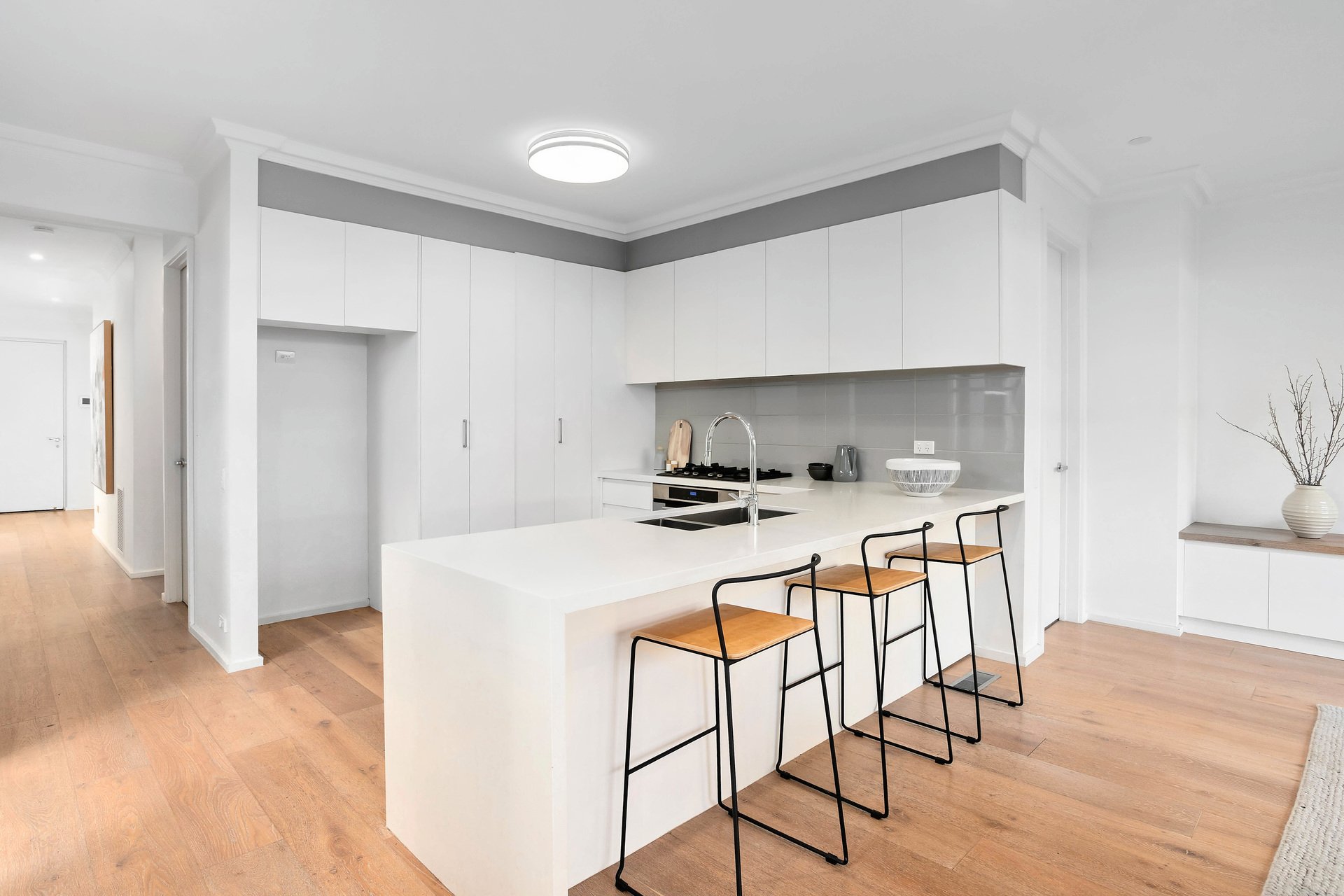 Property Gallery Thumbnail 3