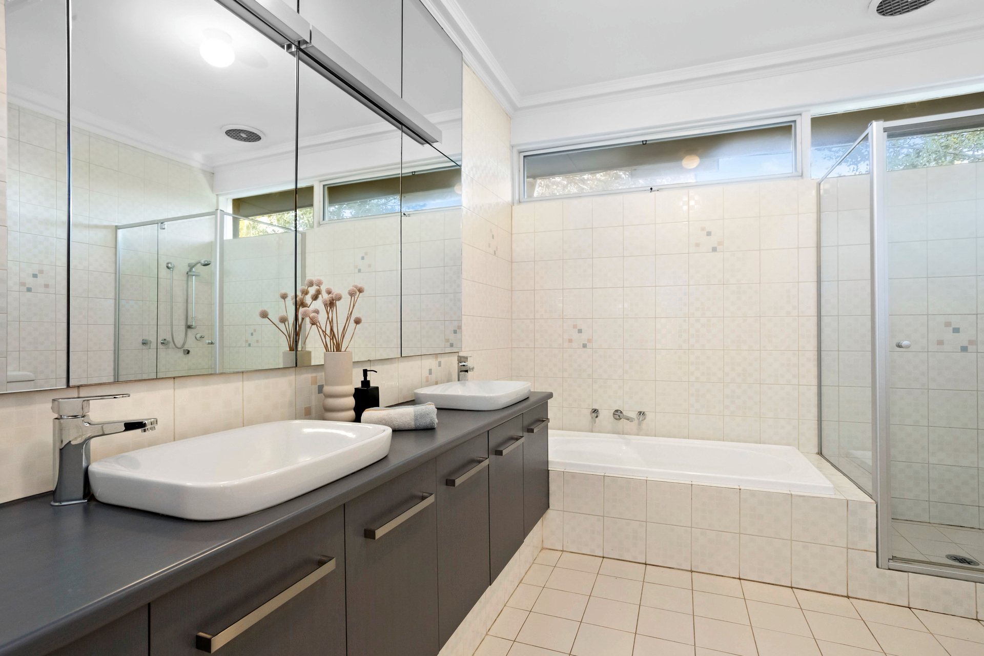 Property Gallery Thumbnail 7
