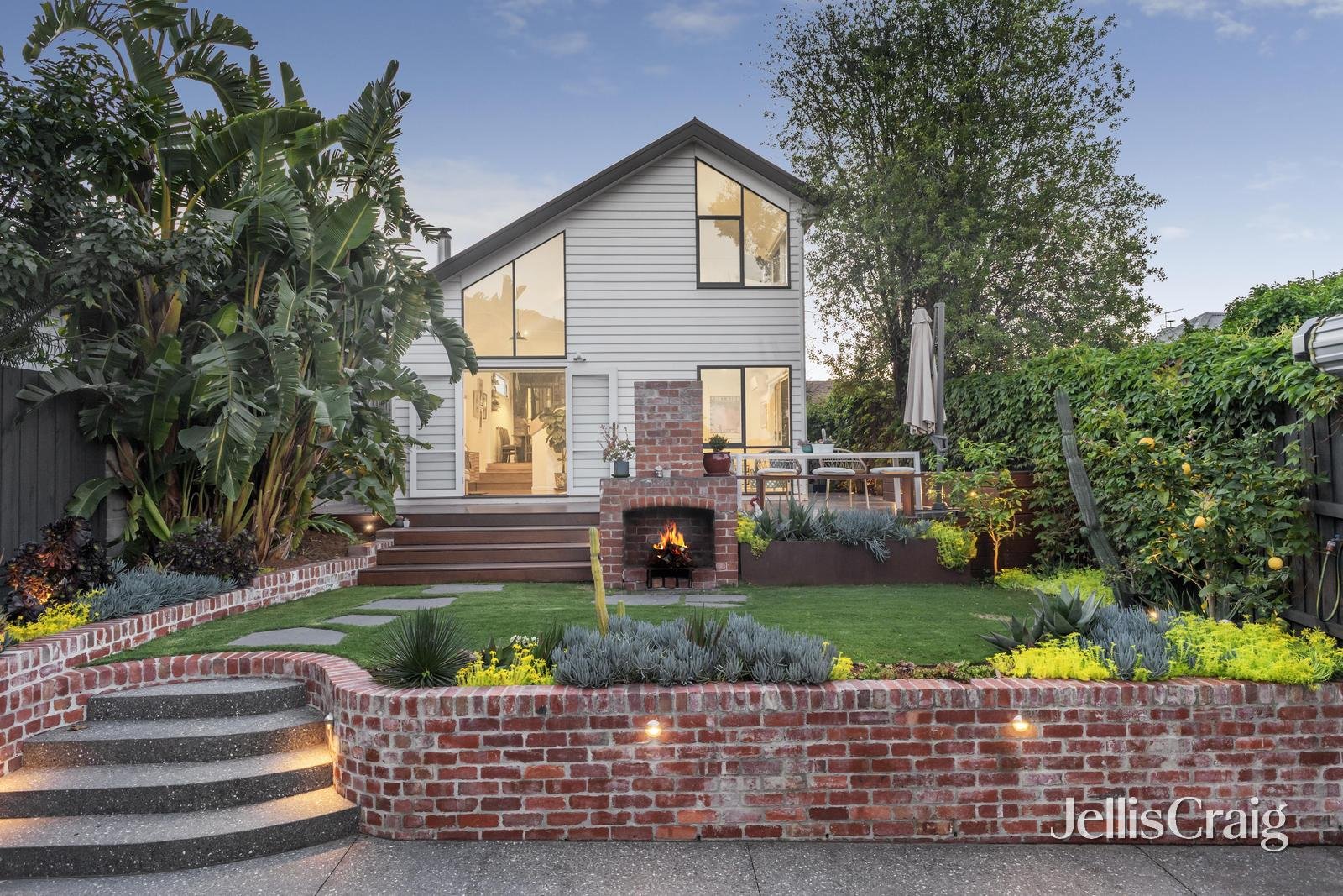 36 Cobden Street, Kew image 2