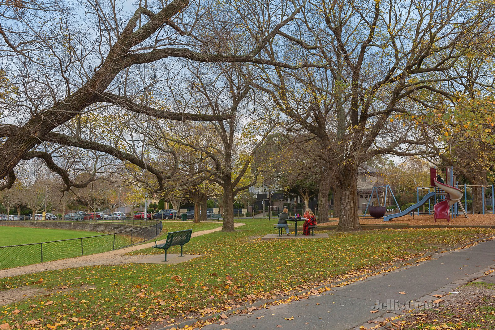 36 Croydon Road, Surrey Hills image 9