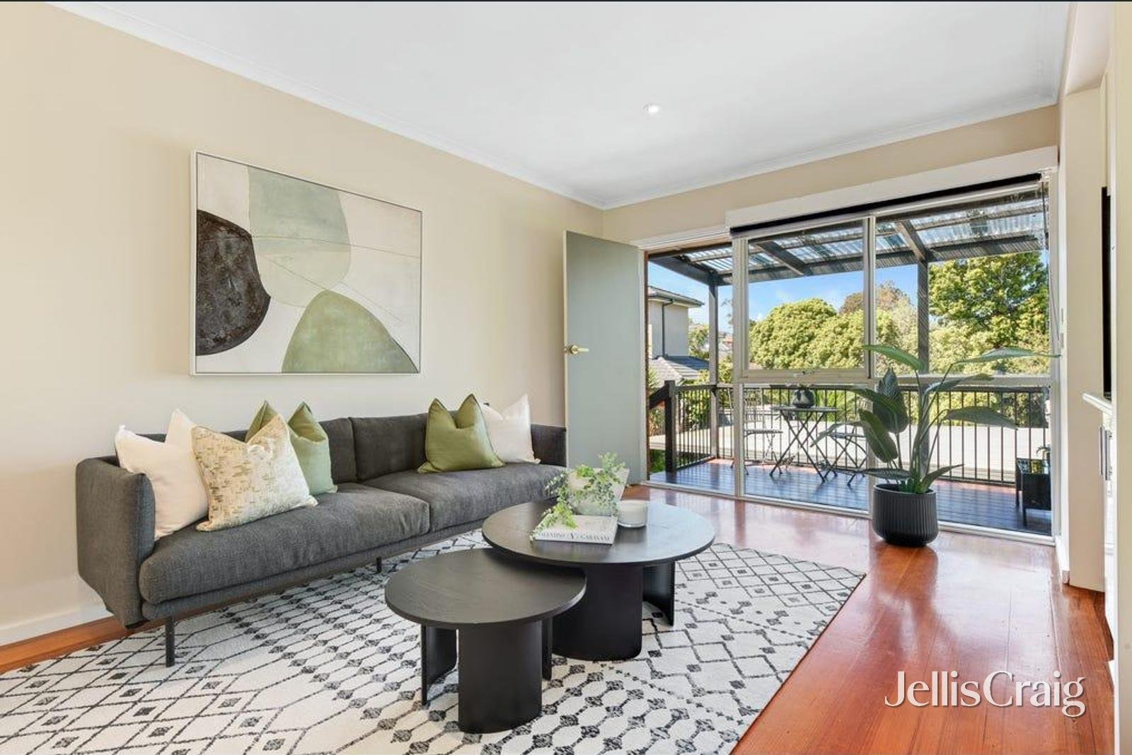 36 Darbyshire Road, Mount&nbsp;Waverley image 2