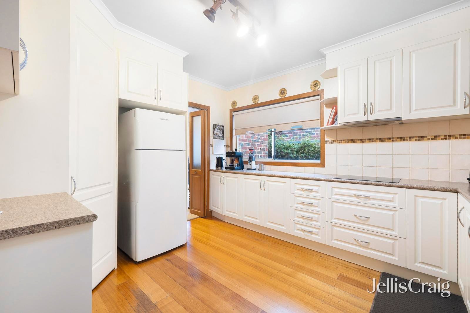 36 Drummond Street, Blackburn&nbsp;South image 9