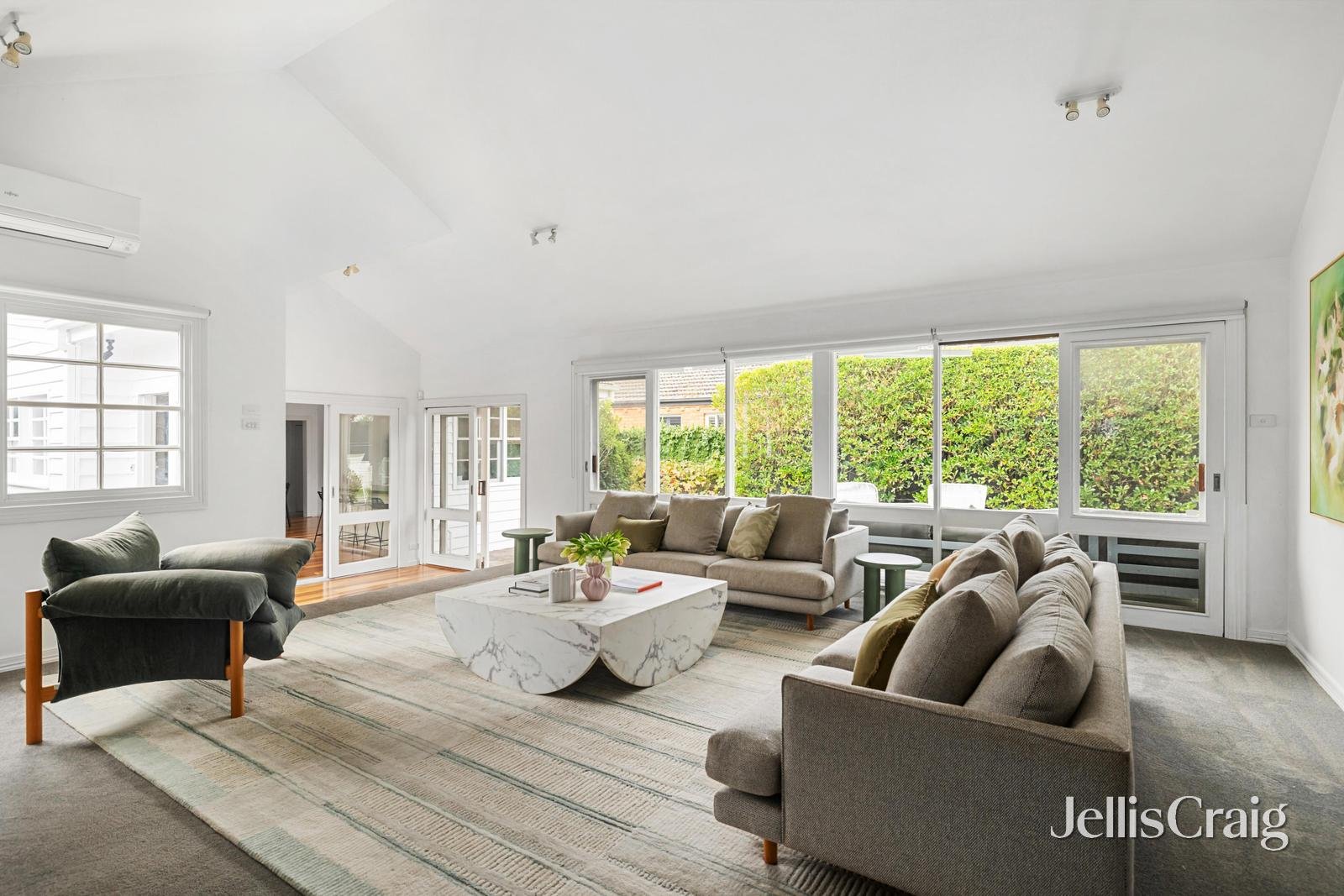 36 Erica Avenue, Glen&nbsp;Iris image 3