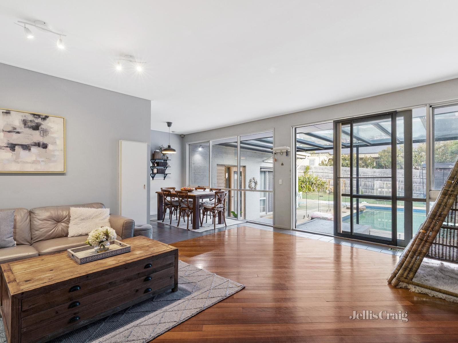 36 Ferdinand Avenue, Balwyn North image 5