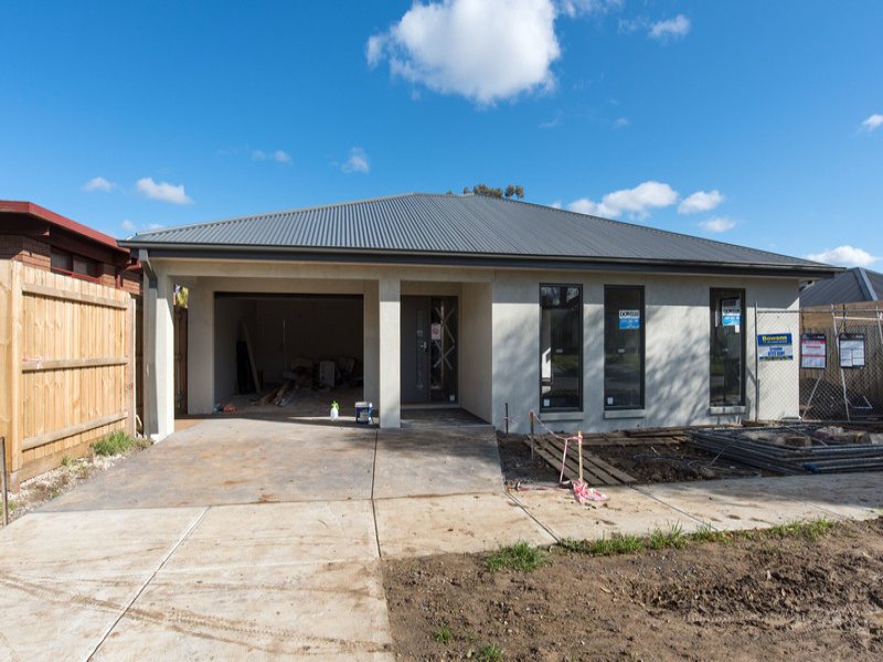 36 Glendale Court, Kilsyth image 2