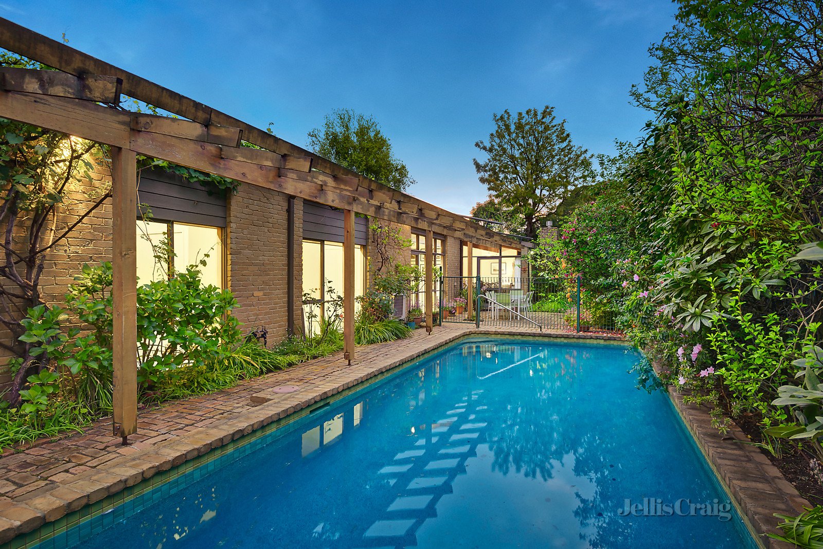 36 Hardwicke Street, Balwyn image 3