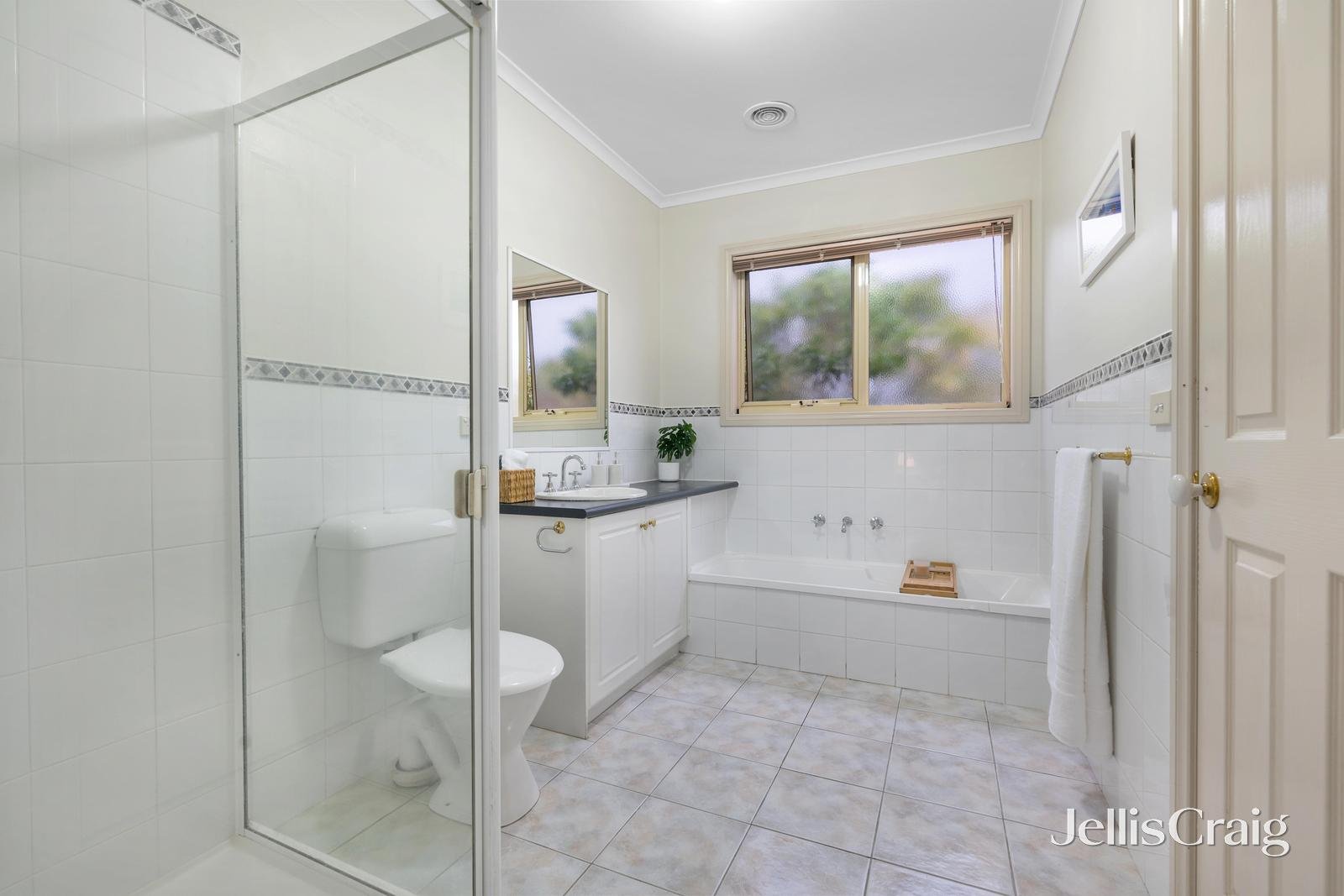 3/6 Harrison Street, Mitcham image 9