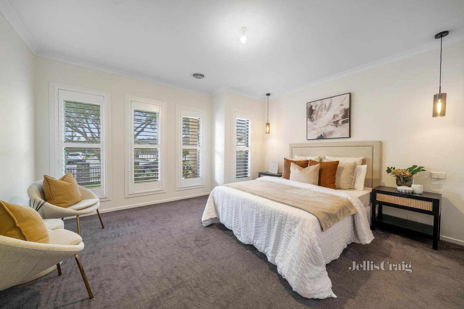 36 Johnson Drive, Glen Waverley image 6