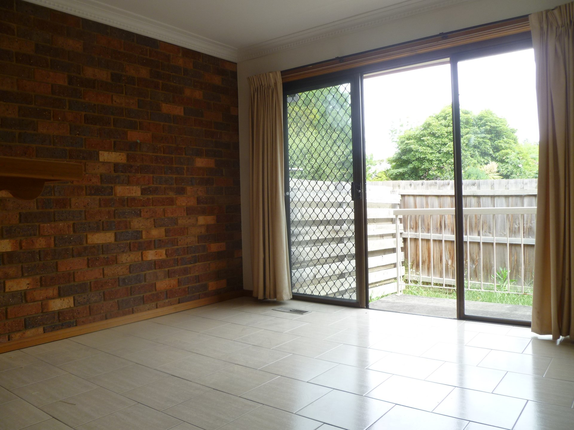 Property Gallery Thumbnail 2