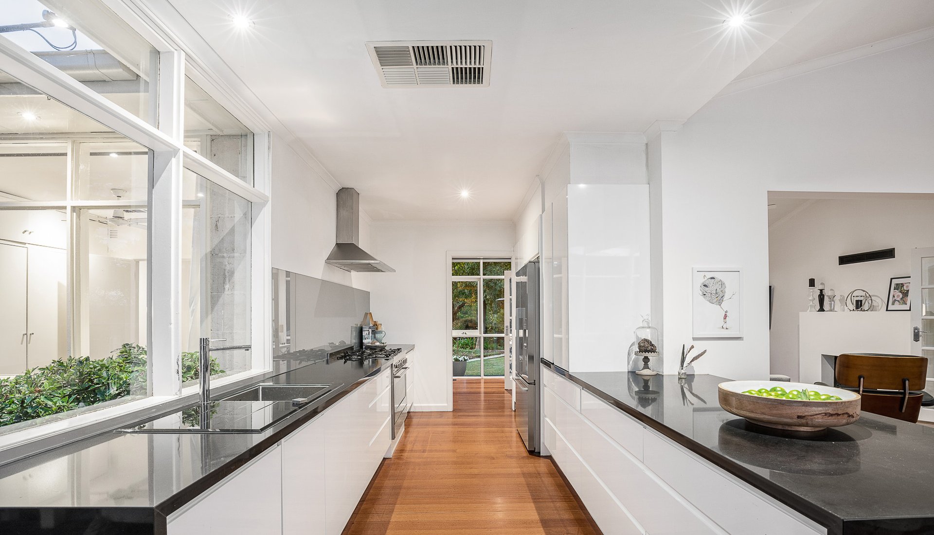 36 Kangaroo Ground Warrandyte Road, North Warrandyte image 3