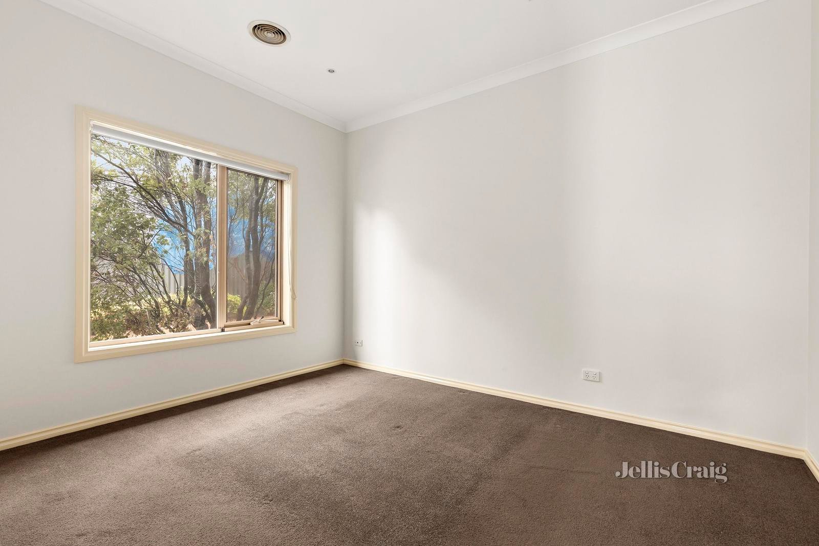 3/6 Keam Street, Essendon North image 5