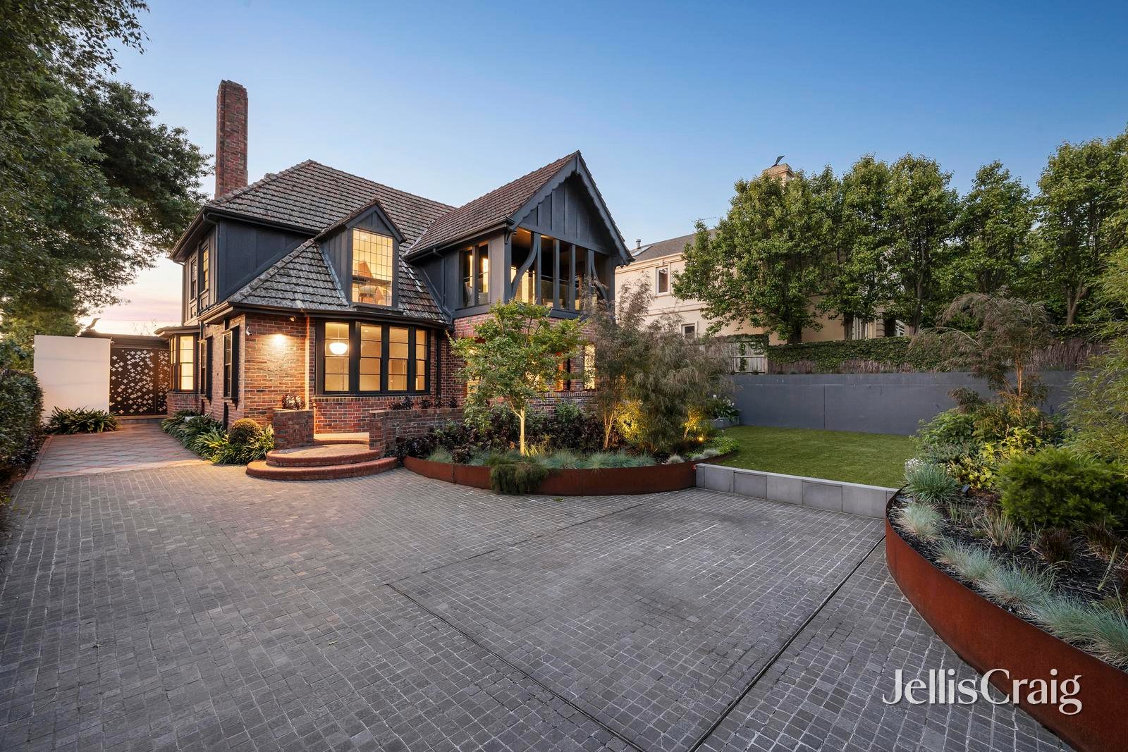 36 Kooyongkoot Road, Hawthorn image 1