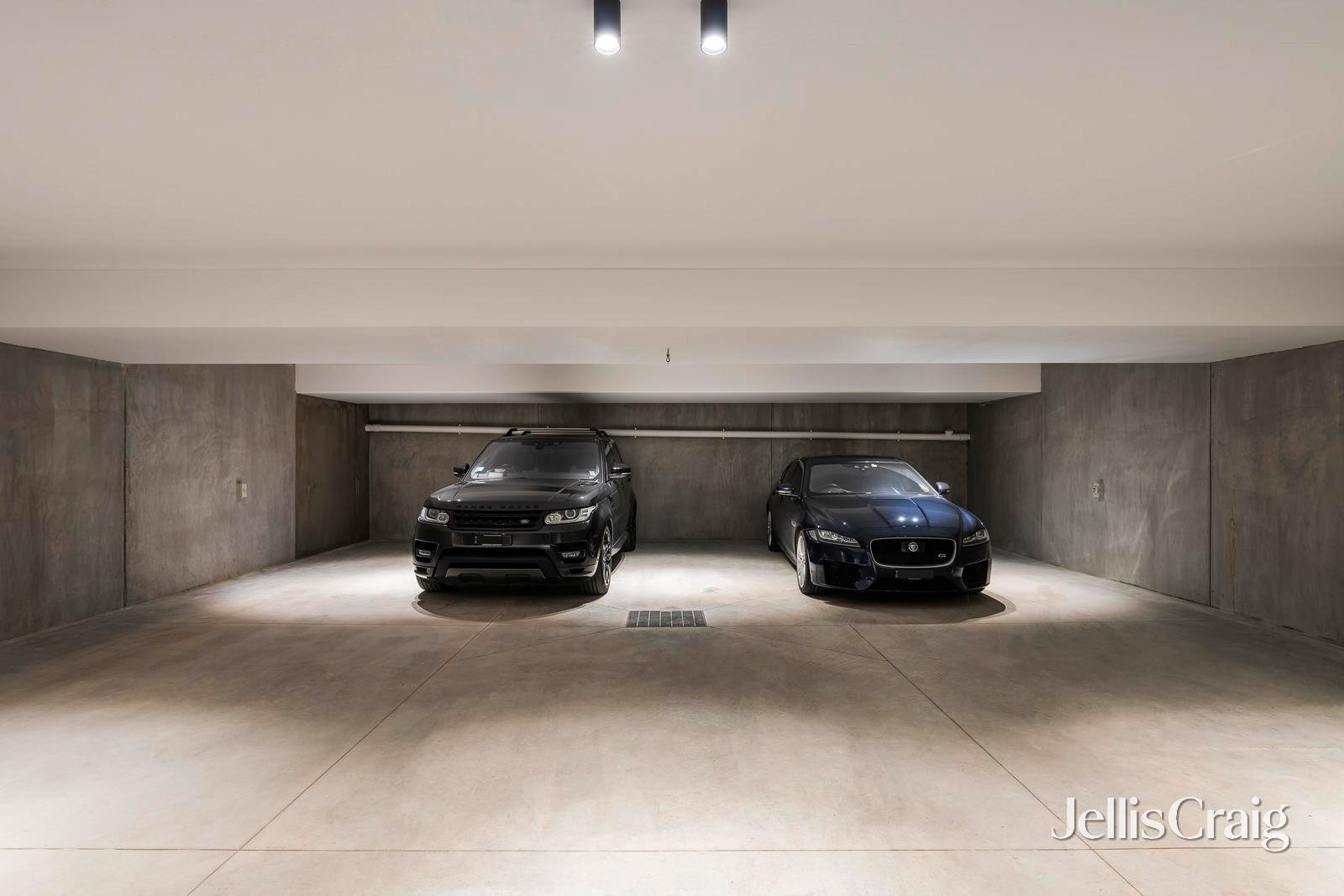 36 Kooyongkoot Road, Hawthorn image 3