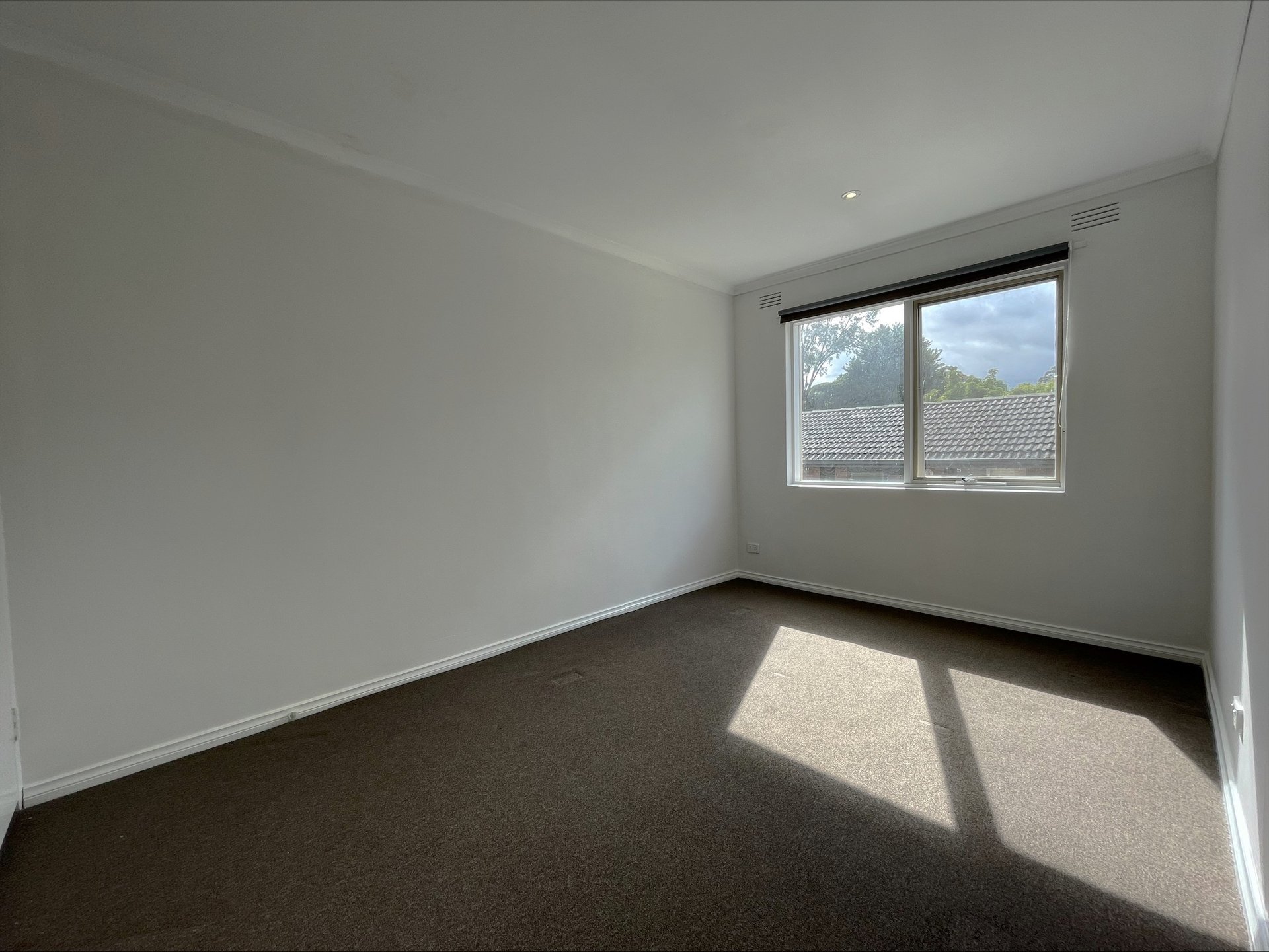 3/6 Landale Avenue, Croydon image 4