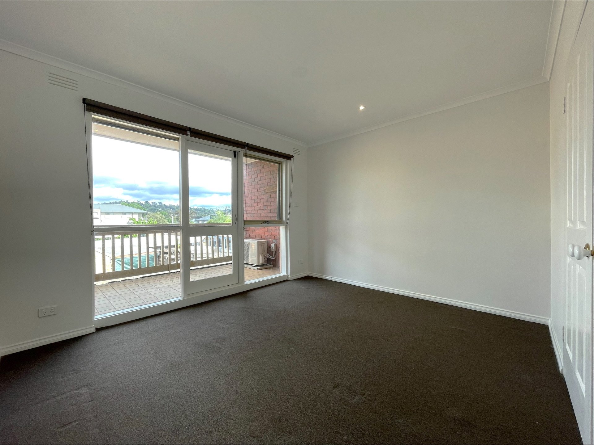3/6 Landale Avenue, Croydon image 3