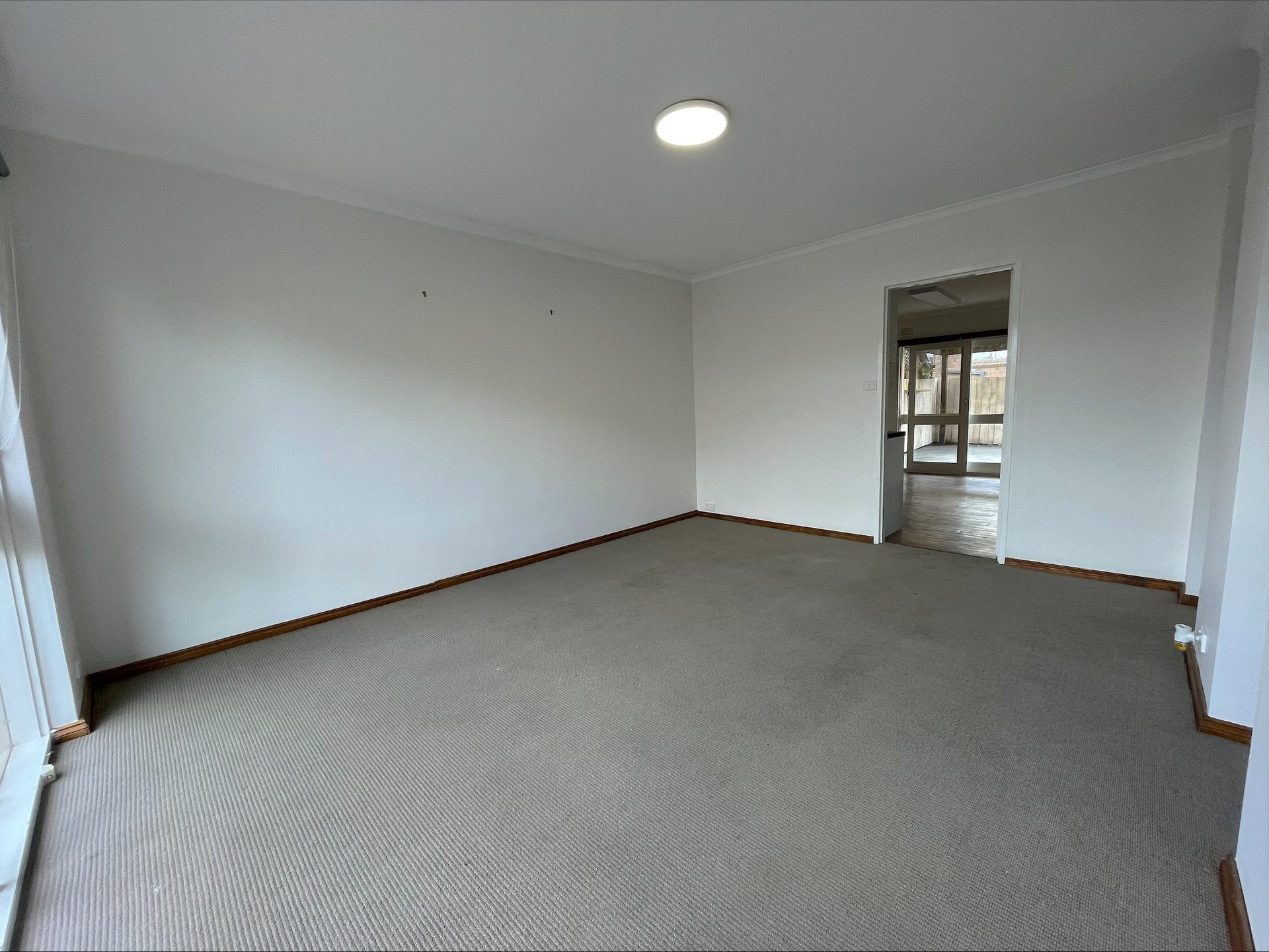 3/6 Landale Avenue, Croydon image 2