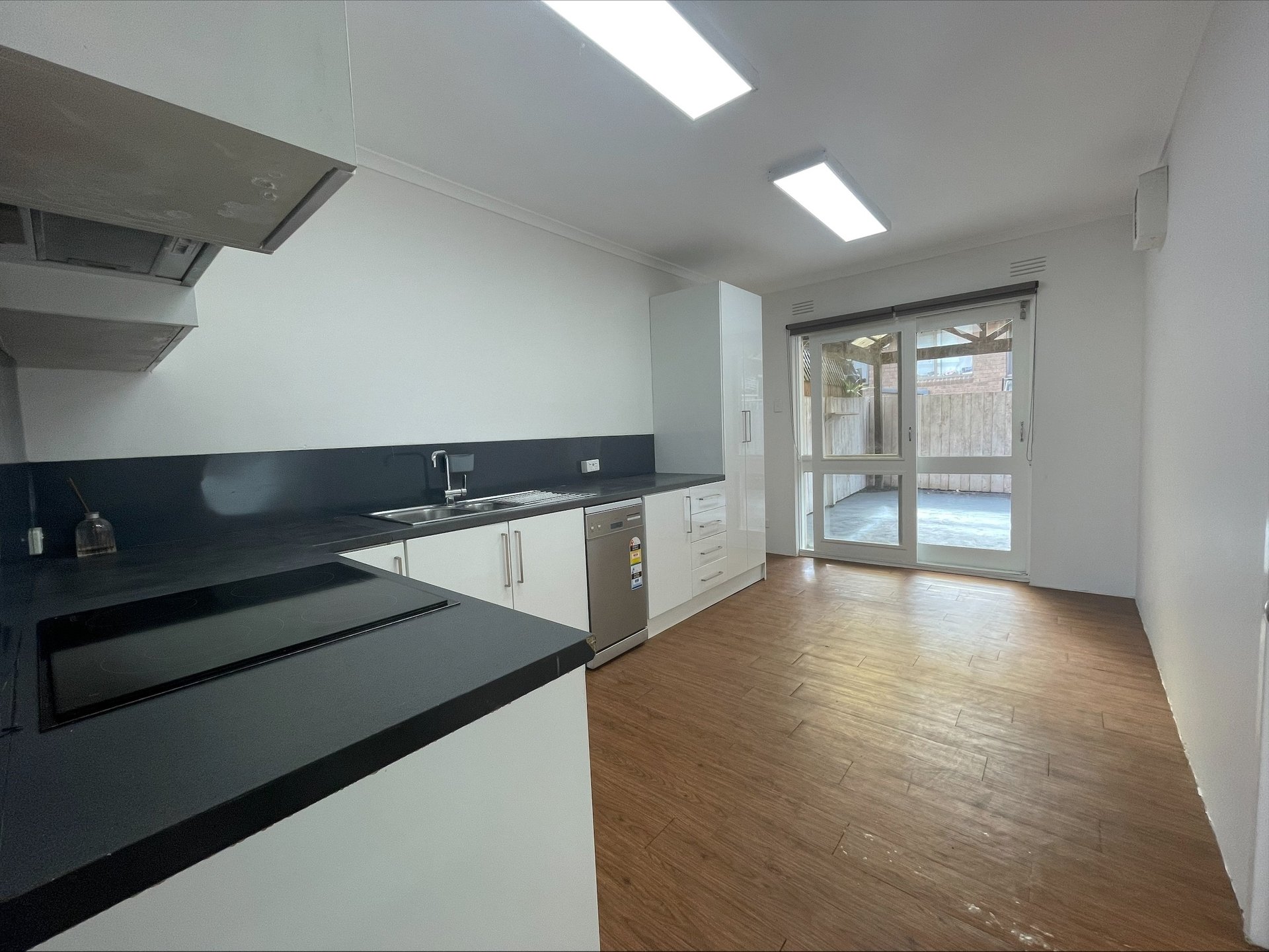 3/6 Landale Avenue, Croydon image 5