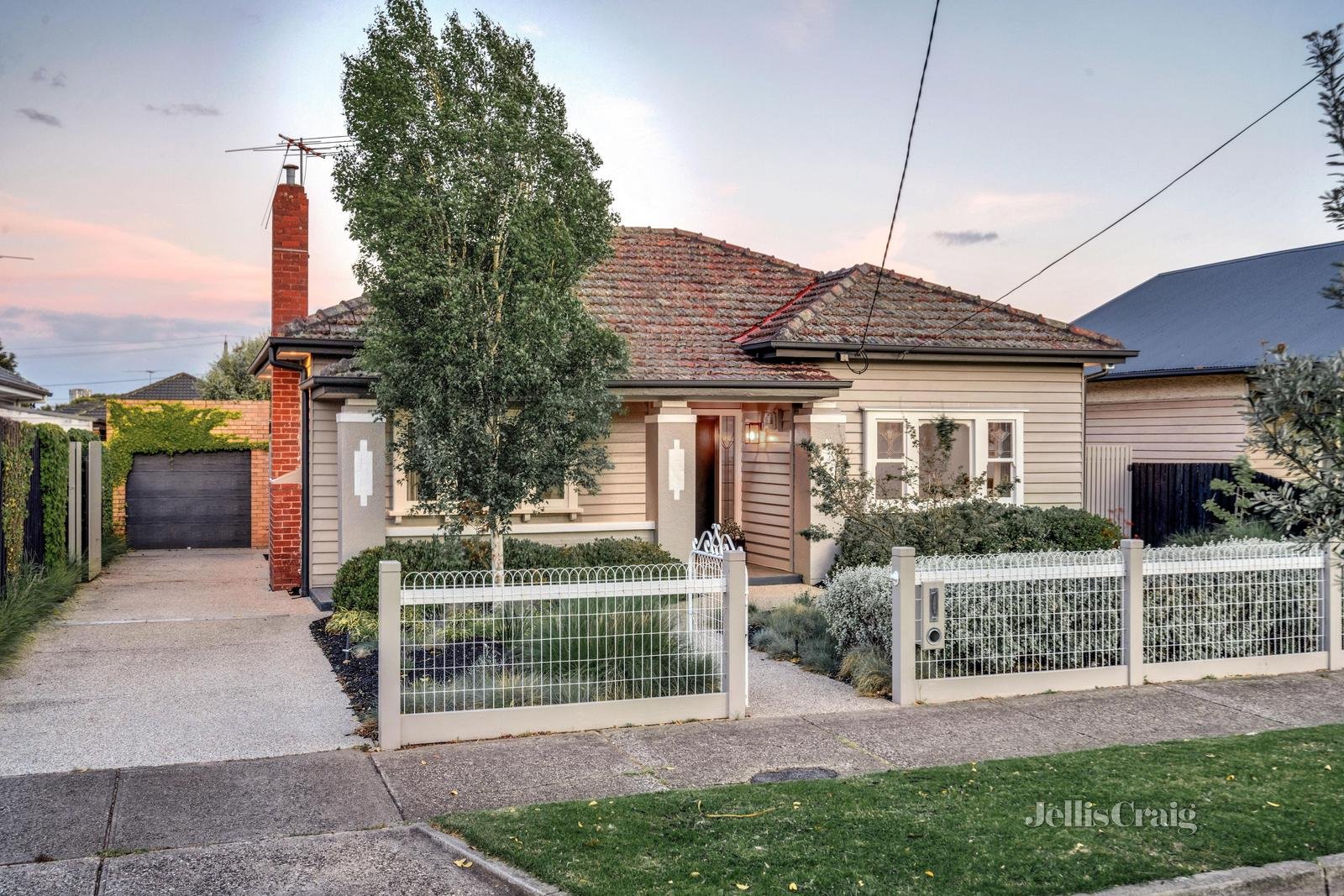 36 Lansdowne Street, Pascoe Vale South image 1